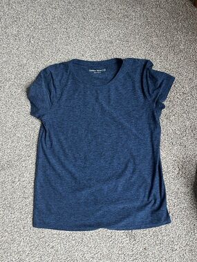 Outdoor Voices tee M